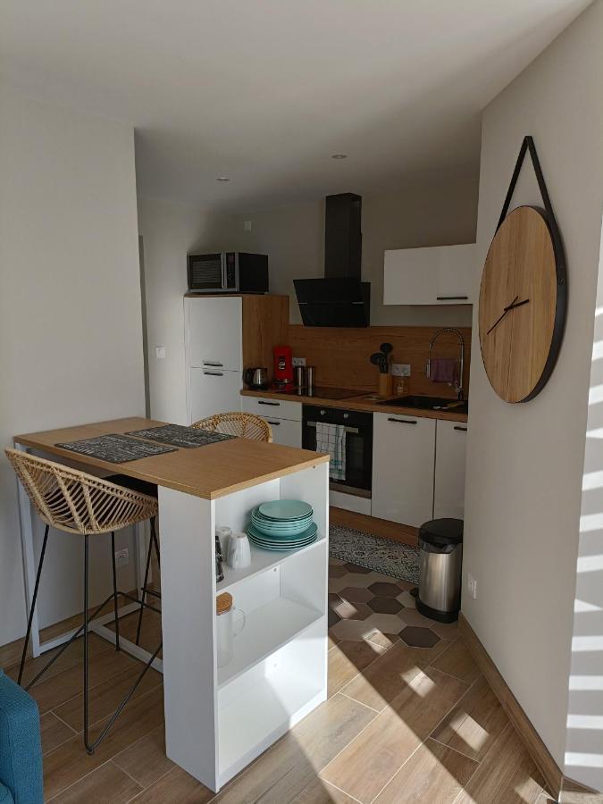 Appt Reposant Entierement Equipe. Apartment Toules Ngoại thất bức ảnh